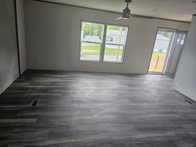 Building Photo - 516 GA-133
