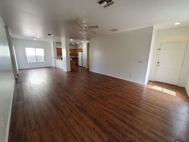 Foto del edificio - Tolleson 4 Bedroom