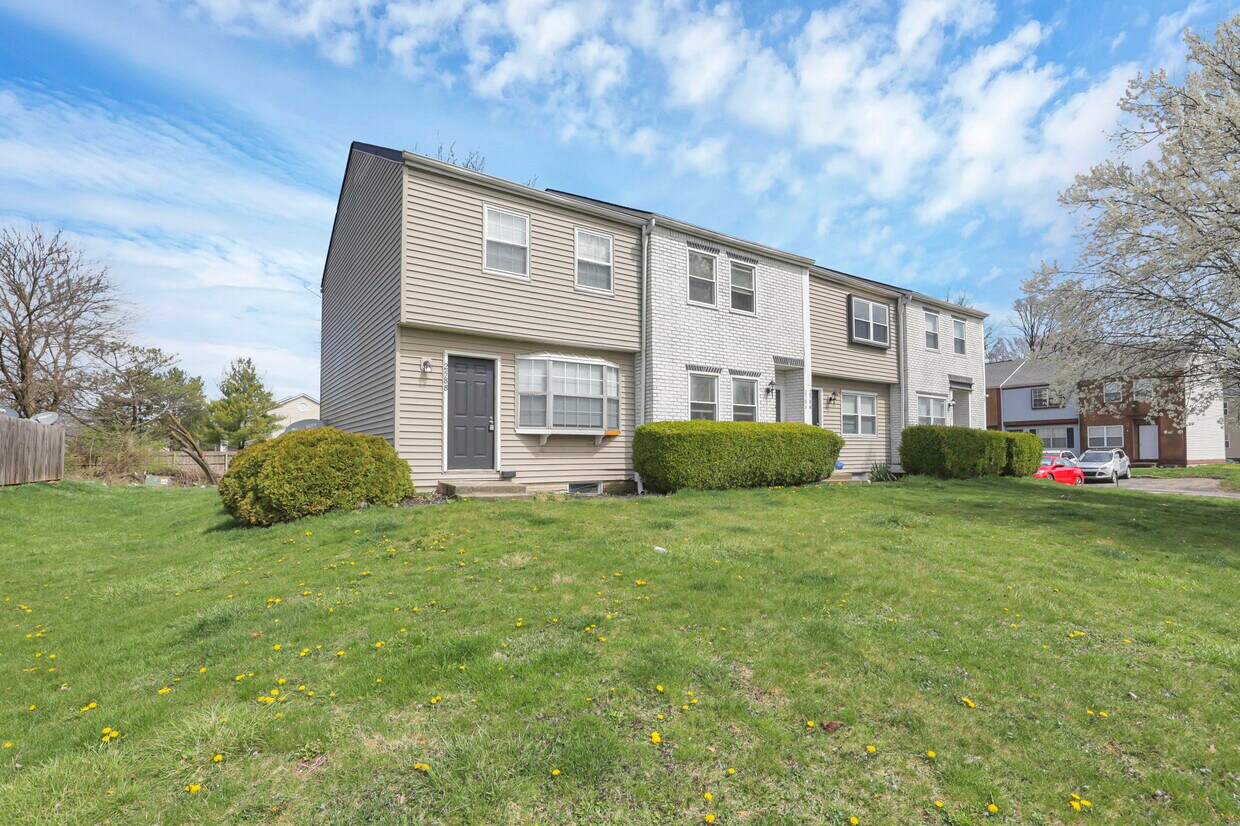 Primary Photo - 2562 Sandbury Blvd