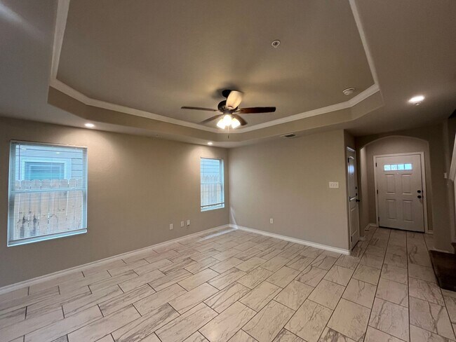 Building Photo - 6311 Luglio Lane #104, San Antonio, TX 78233