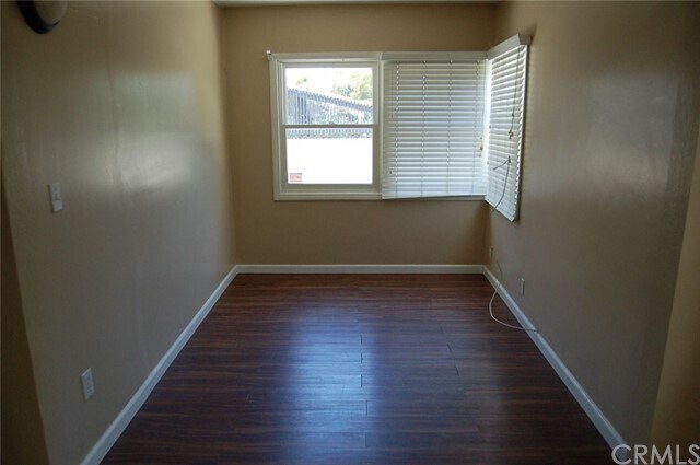Building Photo - 665 N Towne Ave