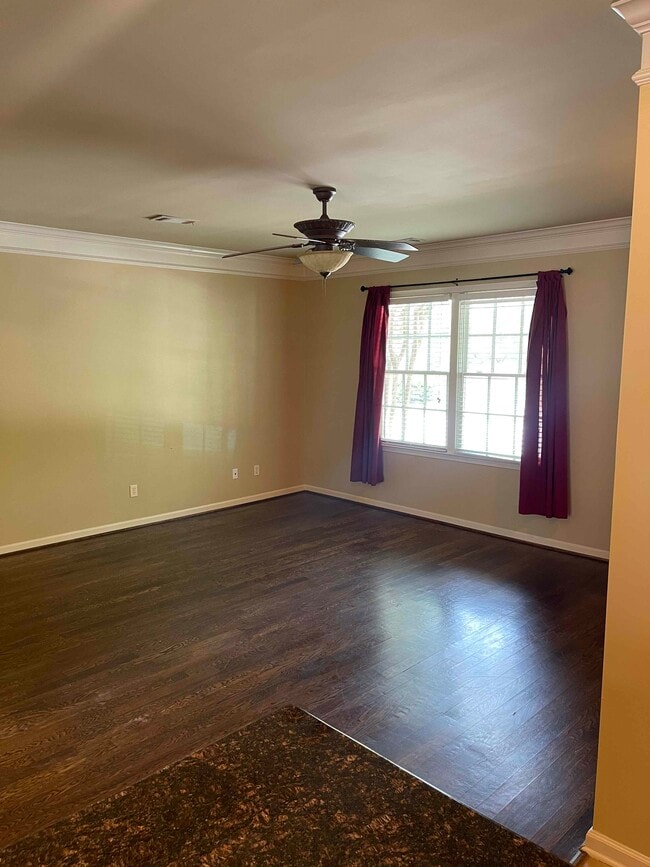 Building Photo - 1101 Inverness Cove Way