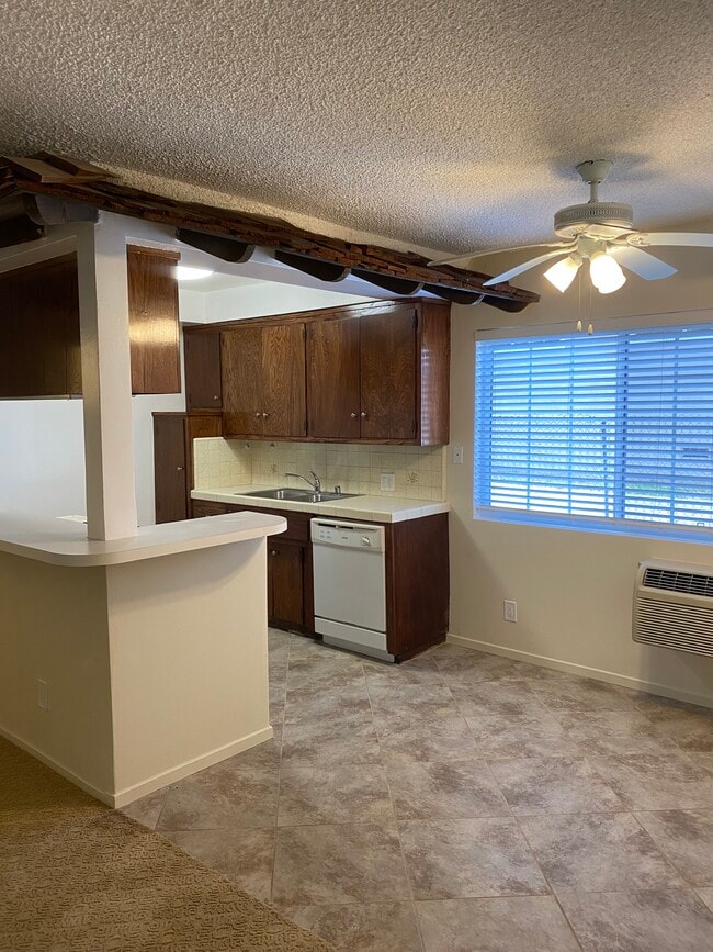 DINING ROOM/KITCHEN - 512 N Electric Ave