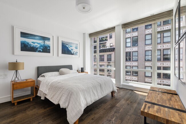 Building Photo - 133 W 22nd St