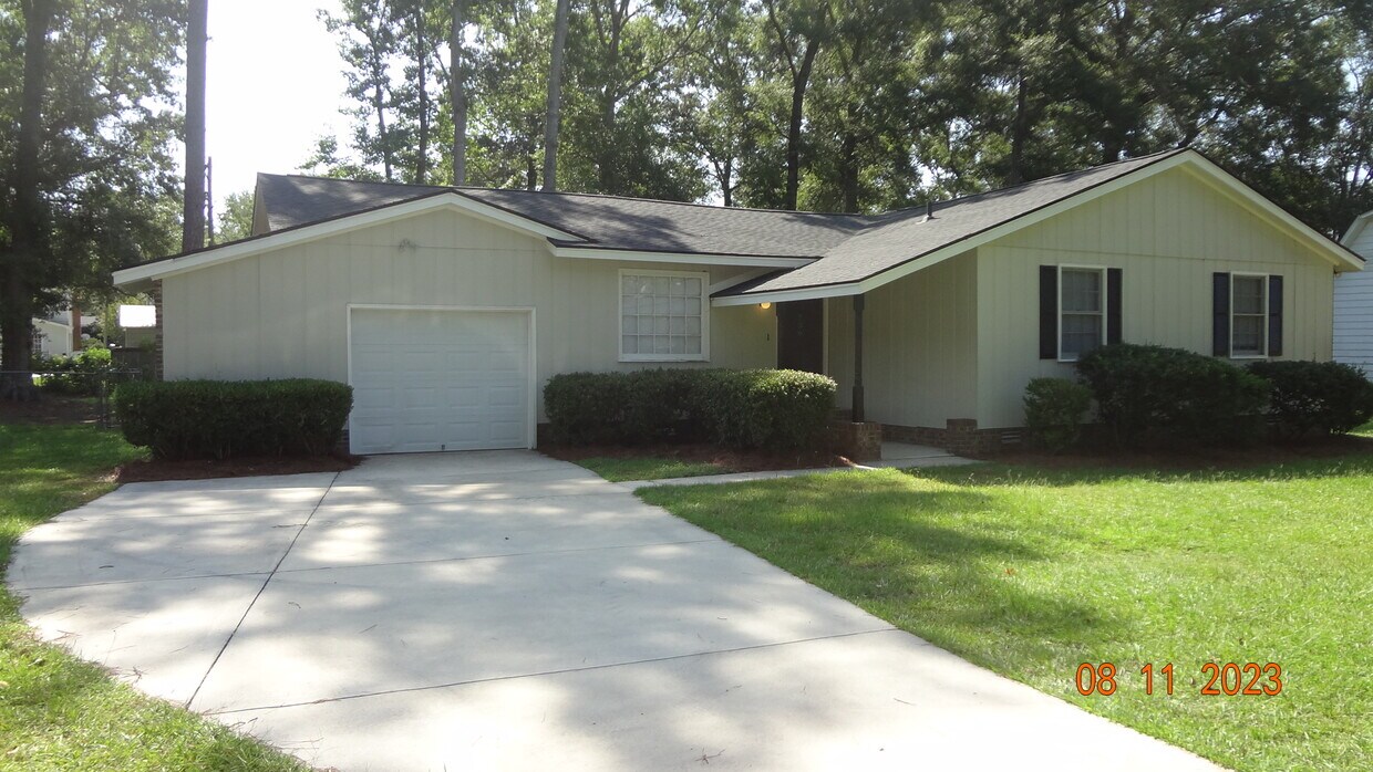 736 Harriett Dr, Florence, SC 29501 House Rental in Florence, SC