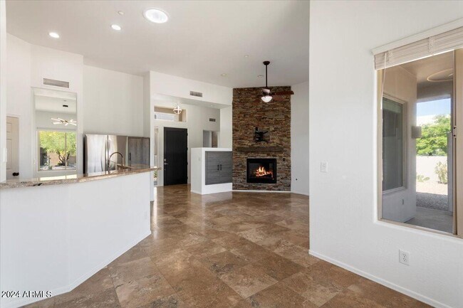 Foto del edificio - 11318 E White Feather Ln