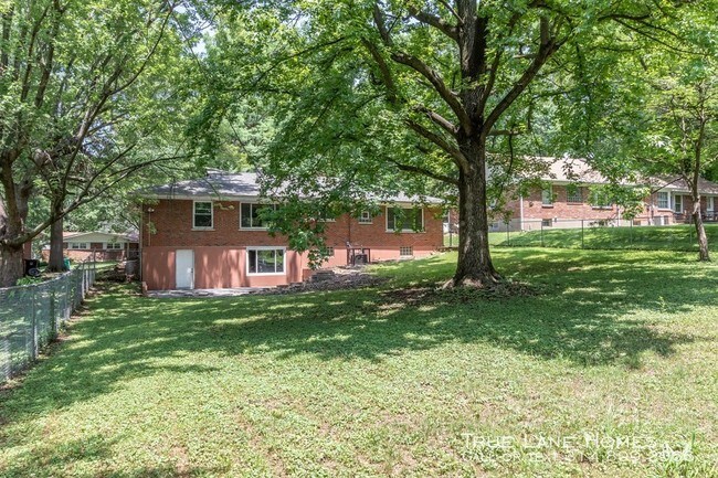 Building Photo - 1642 Muriel Dr