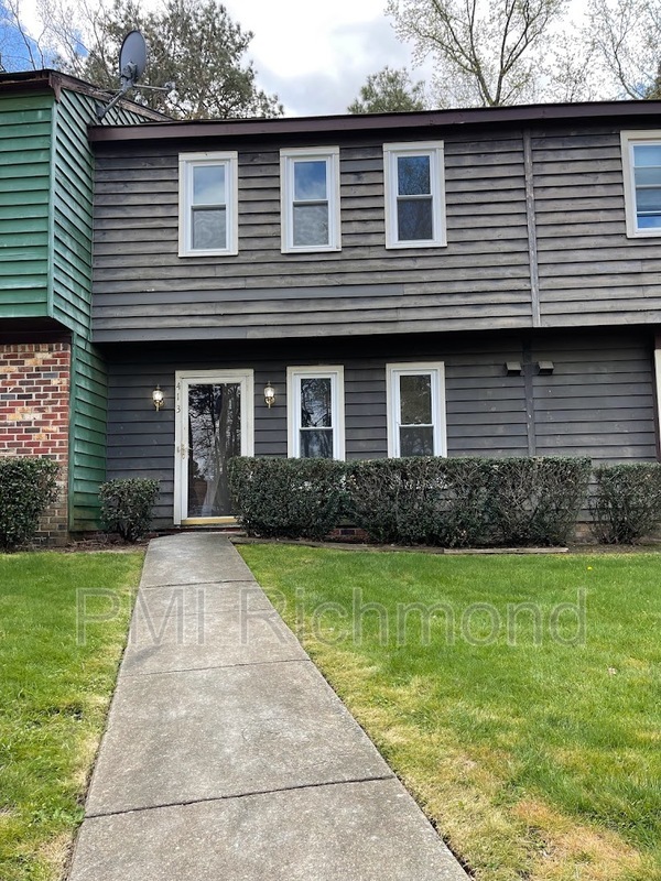 Building Photo - 413 Hickorywood Cir