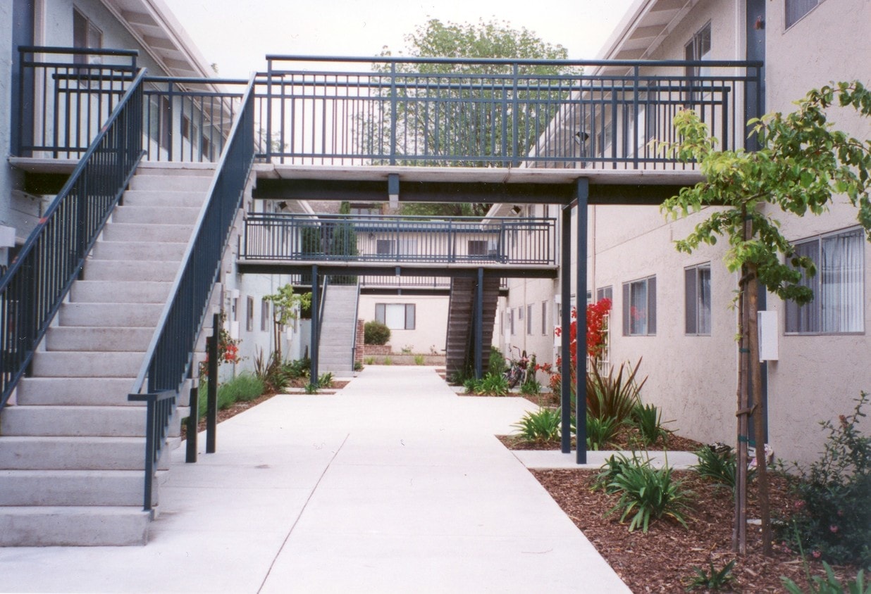 Building Photo - Maryce Freelen Apartments