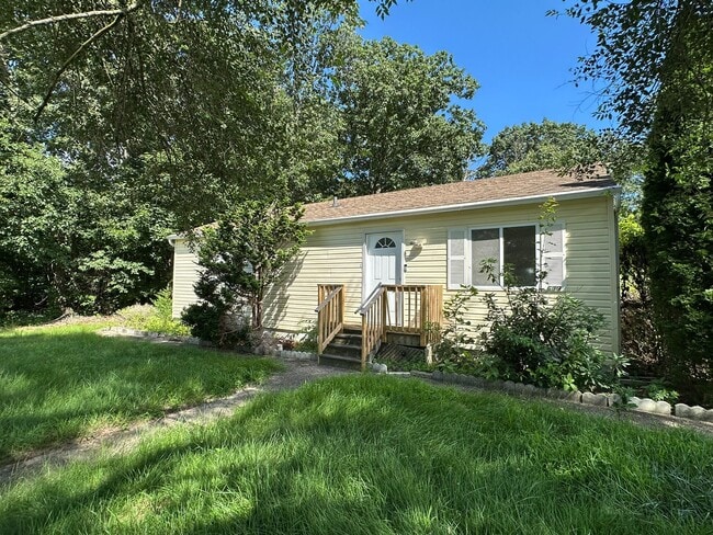 Building Photo - 639 Fordville Rd