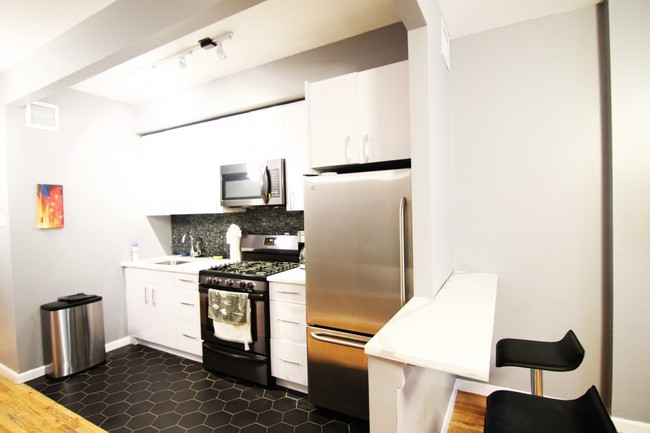 Building Photo - 546 West 188th Street
