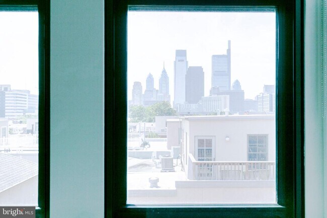Foto del edificio - 1642 Fairmount Ave