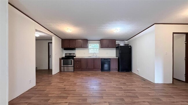 Foto del edificio - 1430 W Howard Ln