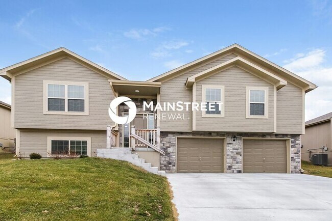 Building Photo - 4 Bedroom Pet-Friendly Home in Grain Valle...
