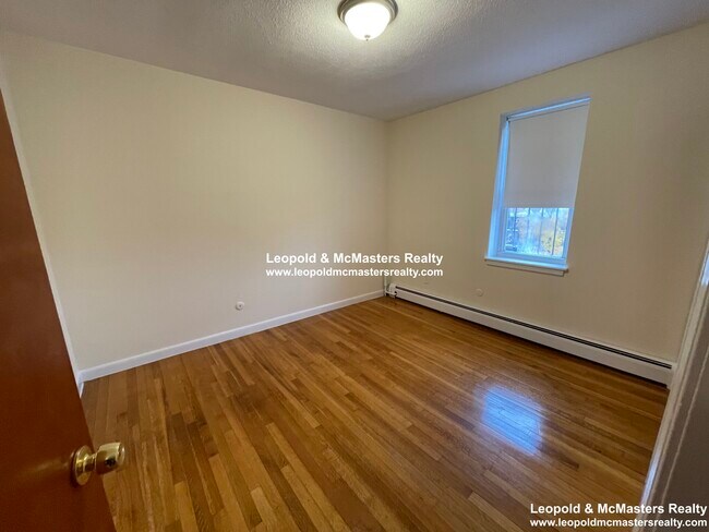 Building Photo - 144 North Beacon St