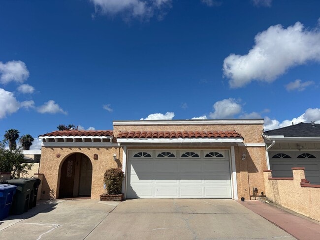 Foto del edificio - Charming 3-Bedroom Home with 2-Car Garage in Chula Vista