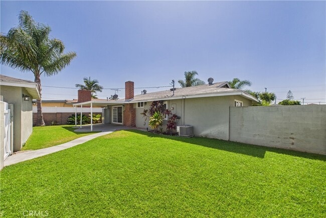 Building Photo - 8412 San Marino Dr