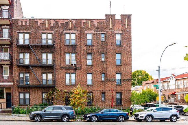 Building Photo - 1601 W 7th St