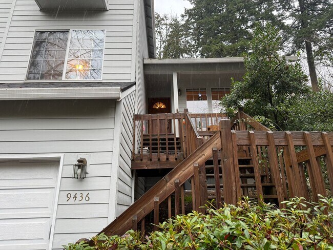 Building Photo - Cozy 3 Bed 2.5 Ba home in Crestwood SW Por...