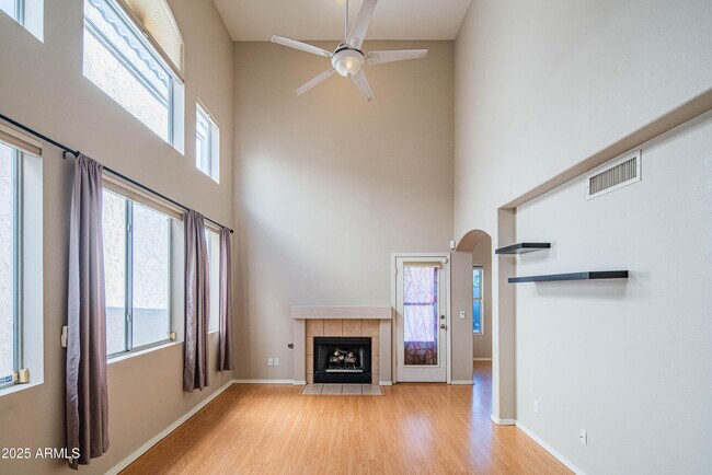 Foto del edificio - 18617 N 35th St