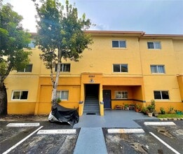 Building Photo - 8250 SW 149th Ct