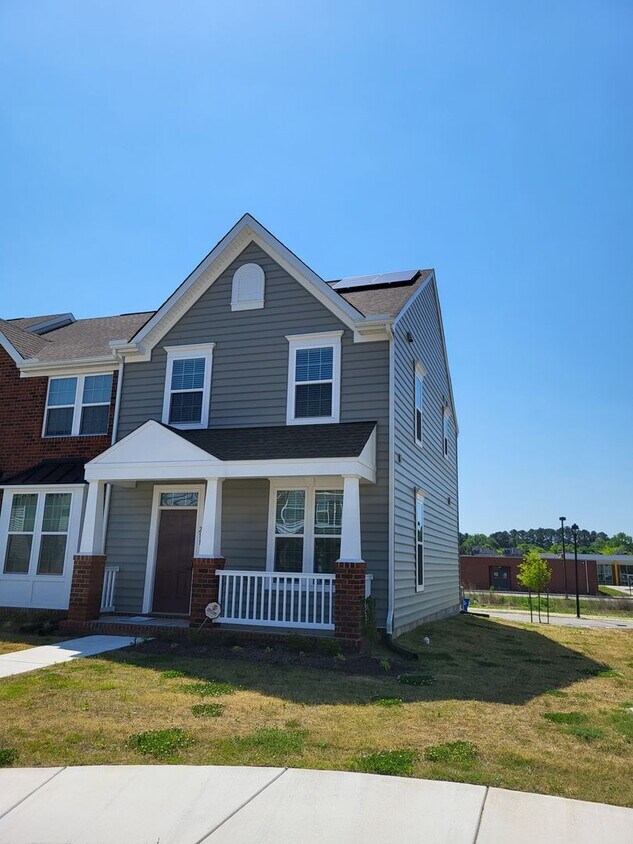 Primary Photo - NEW PORT TOWNHOMES