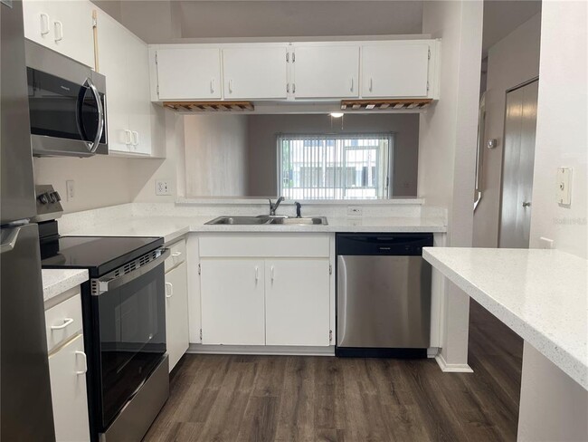 Building Photo - 6338 Bayside Key Dr