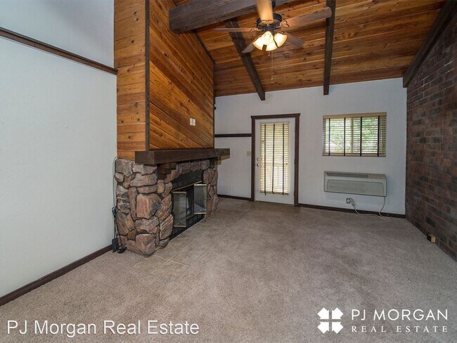 Building Photo - 1 br, 1 bath House - 8941 Miami Street #22