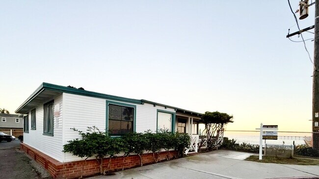 Foto del edificio - Oceanfront Gem on Niagara Avenue — Steps from the Pier 3 Bed | 2 Bath | Fully Remodeled | Ocean B...