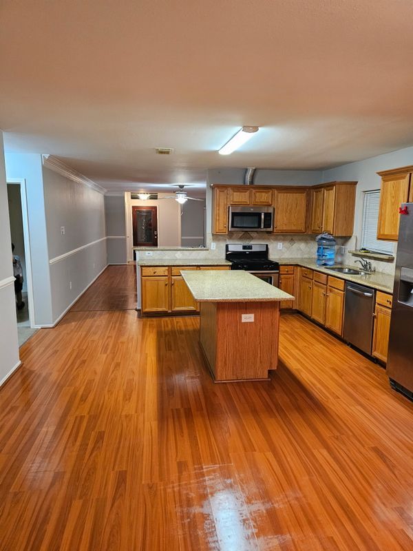 Foto del edificio - 6414 Macquarie Dr