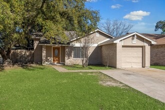 Building Photo - 23902 Silversmith Ln