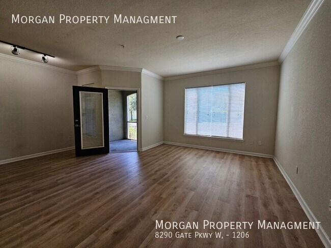 Foto del edificio - 8290 Gate Pkwy W