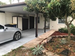 Building Photo - 2028 Sunset Grove Ln