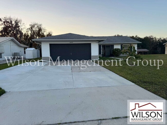 Building Photo - 1420 Flamingo Dr