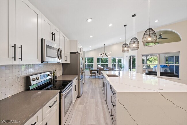 Foto del edificio - 6481 Autumn Woods Blvd
