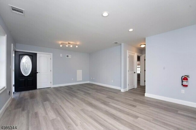 Building Photo - 267 Martha Ave