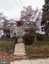 Building Photo - 52 Woodbine Rd