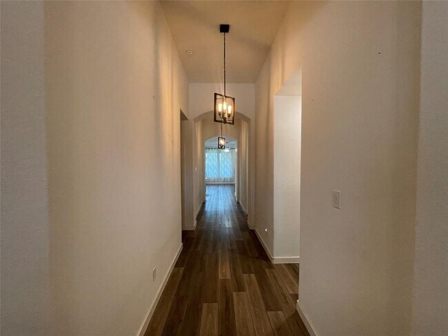 Foto del edificio - 3023 Dragonlet Ln