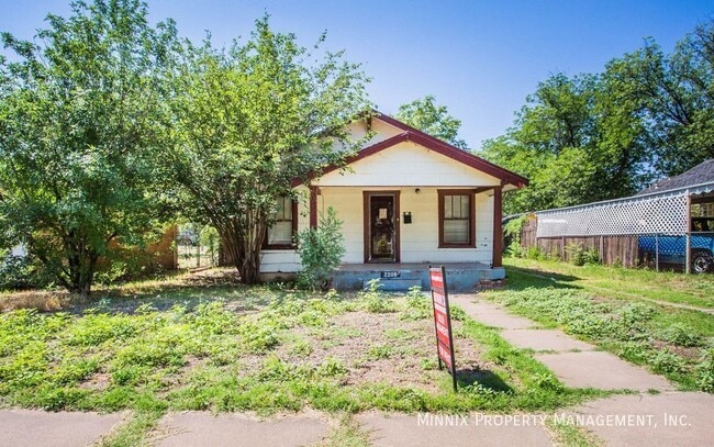 Building Photo - 2209 20th St