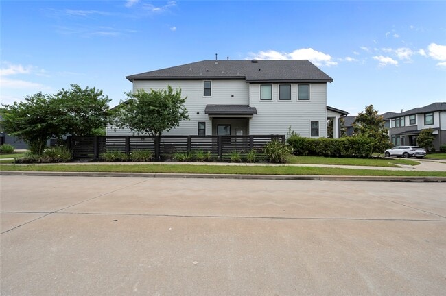 Building Photo - 18503 Gratification Ln