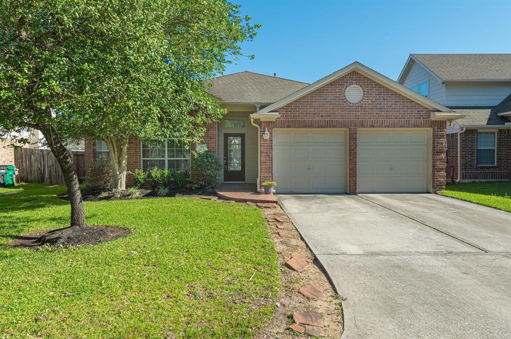 Foto principal - 423 Spindle Ridge Dr