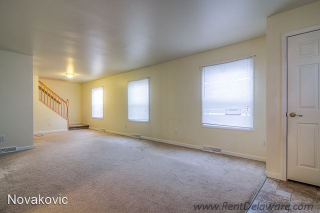 Building Photo - 3 br, 2.5 bath House - 354 West Main Street