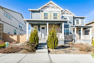Building Photo - 13484 Oneida Ln