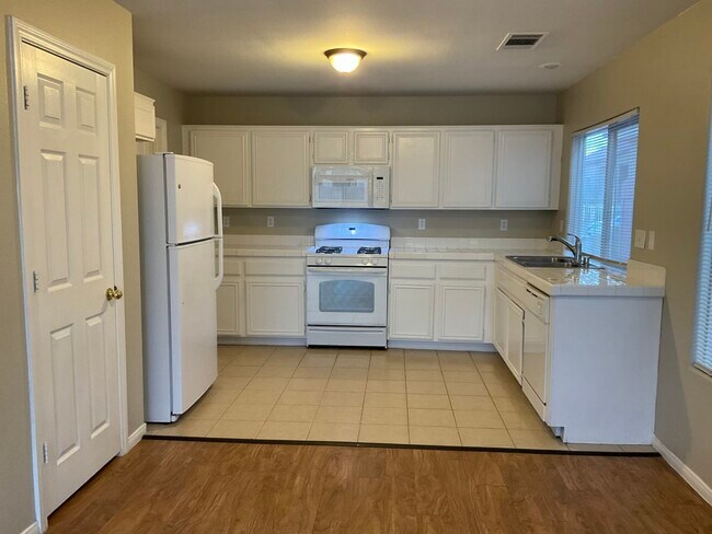 Foto del edificio - 8364 Mine Hill Ct