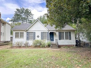 Building Photo - 706 Kirby Pl