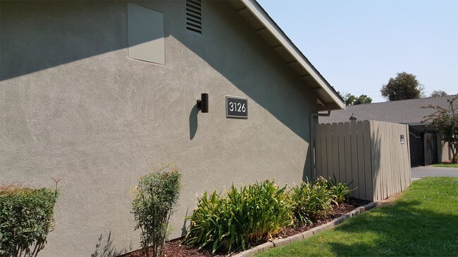 Building Photo - 3126 College Ave