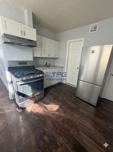 Building Photo - 134 Dewey St