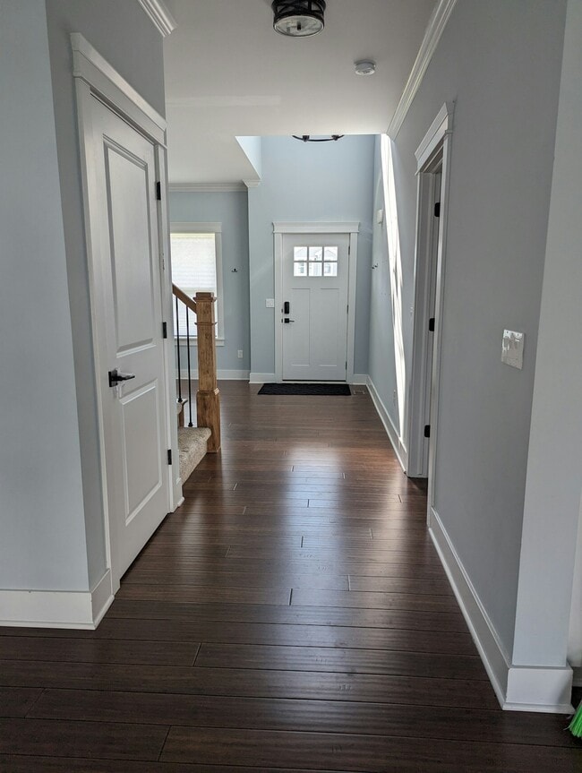 Foto del edificio - 2146 Hidden Ridge Drive