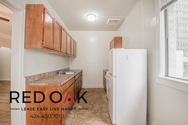 Foto del edificio - 630 S Kenmore Ave