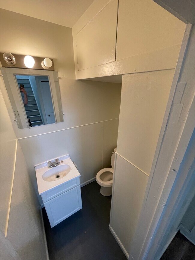 Foto del edificio - Updated 5 Bedroom House for Rent